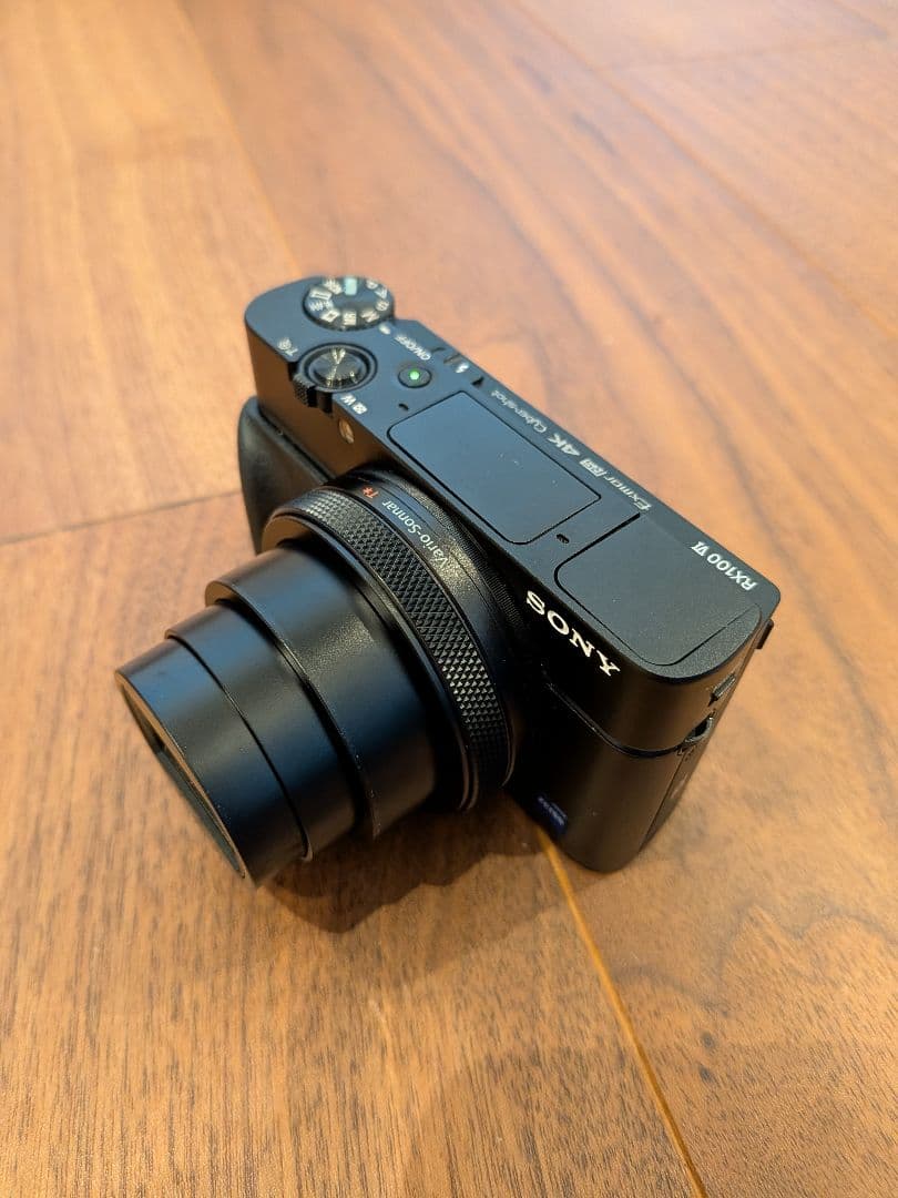 【極美品】SONY RX100Ⅵ（DSC-RX100M6）カメラ本体・ケース付き