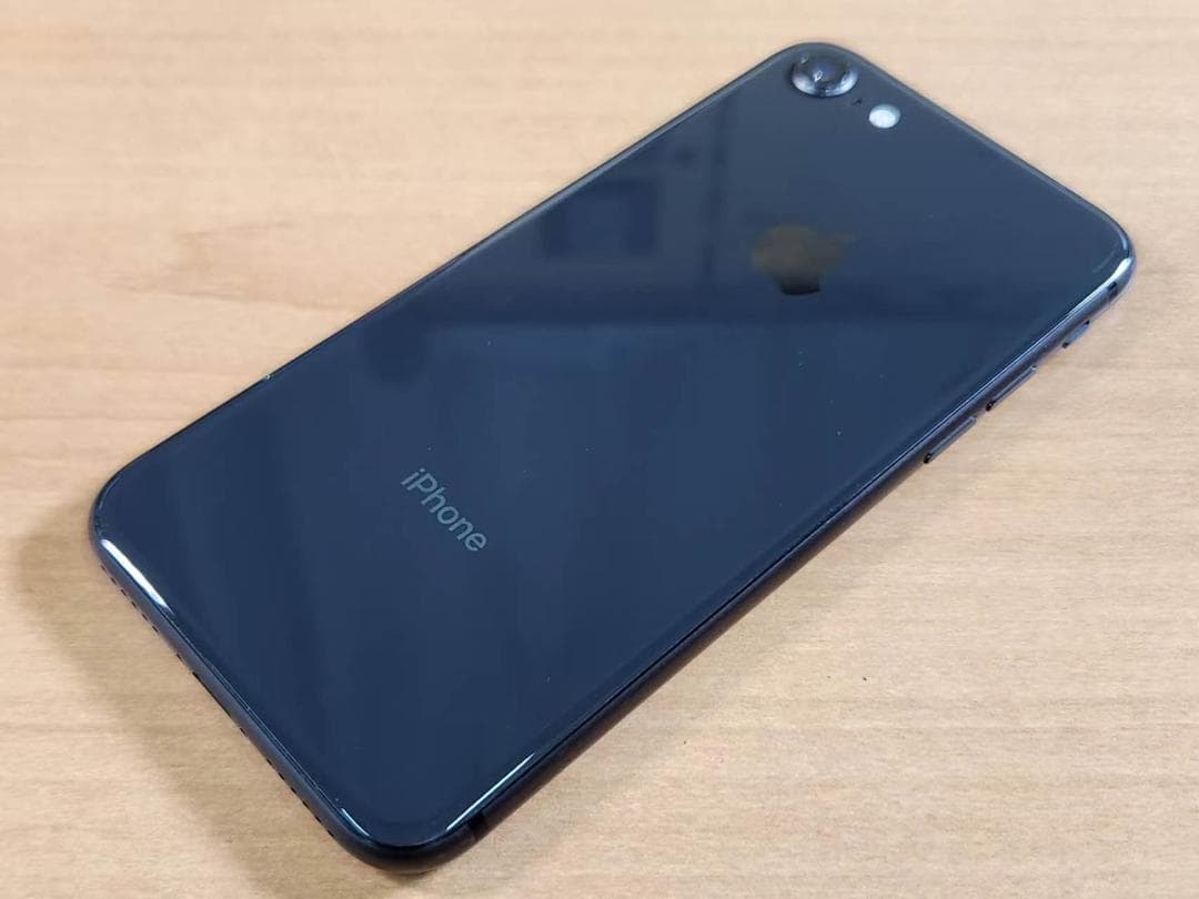 スマートフォン本体 033100J iPhone 8 A1906 64GB