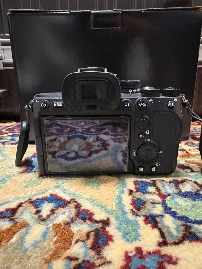 「シャッター4865回」SONY α7iv ボディ+縦位置バッテリグリップ