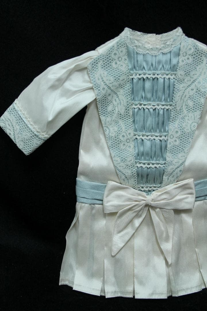 ◎新品 タグ付き美品　41～43cm ビスクドール用 ドレス 洋服