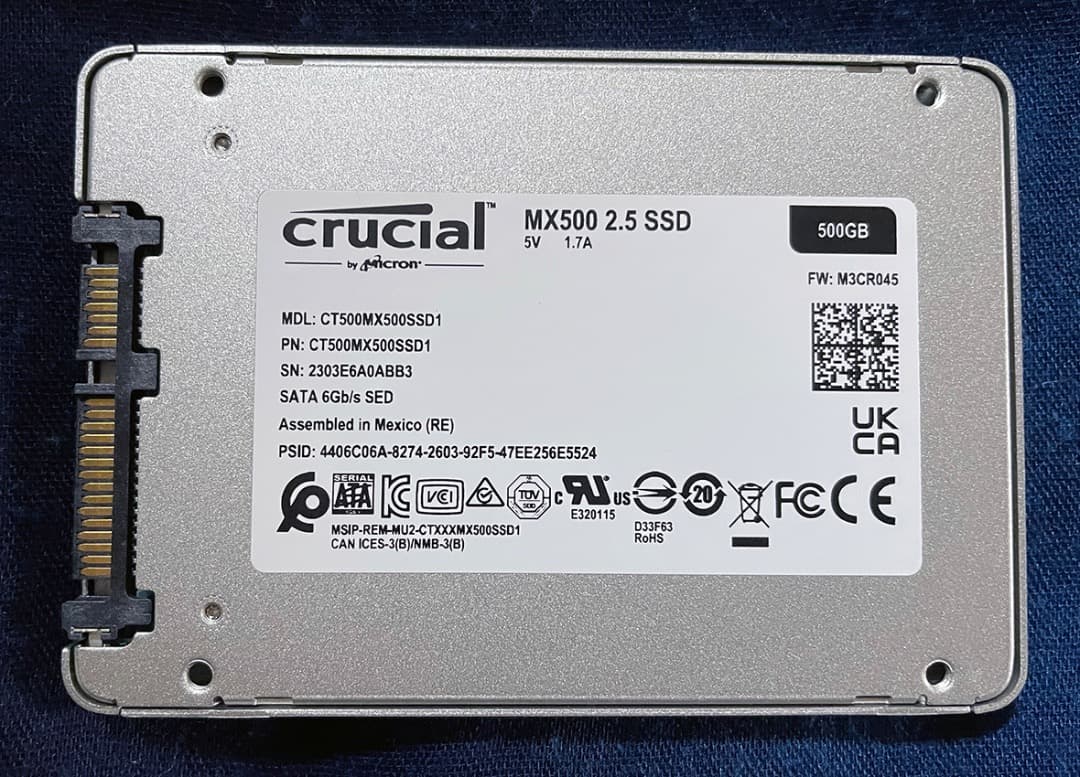Crucial MX500 500GB 2.5インチ SSD