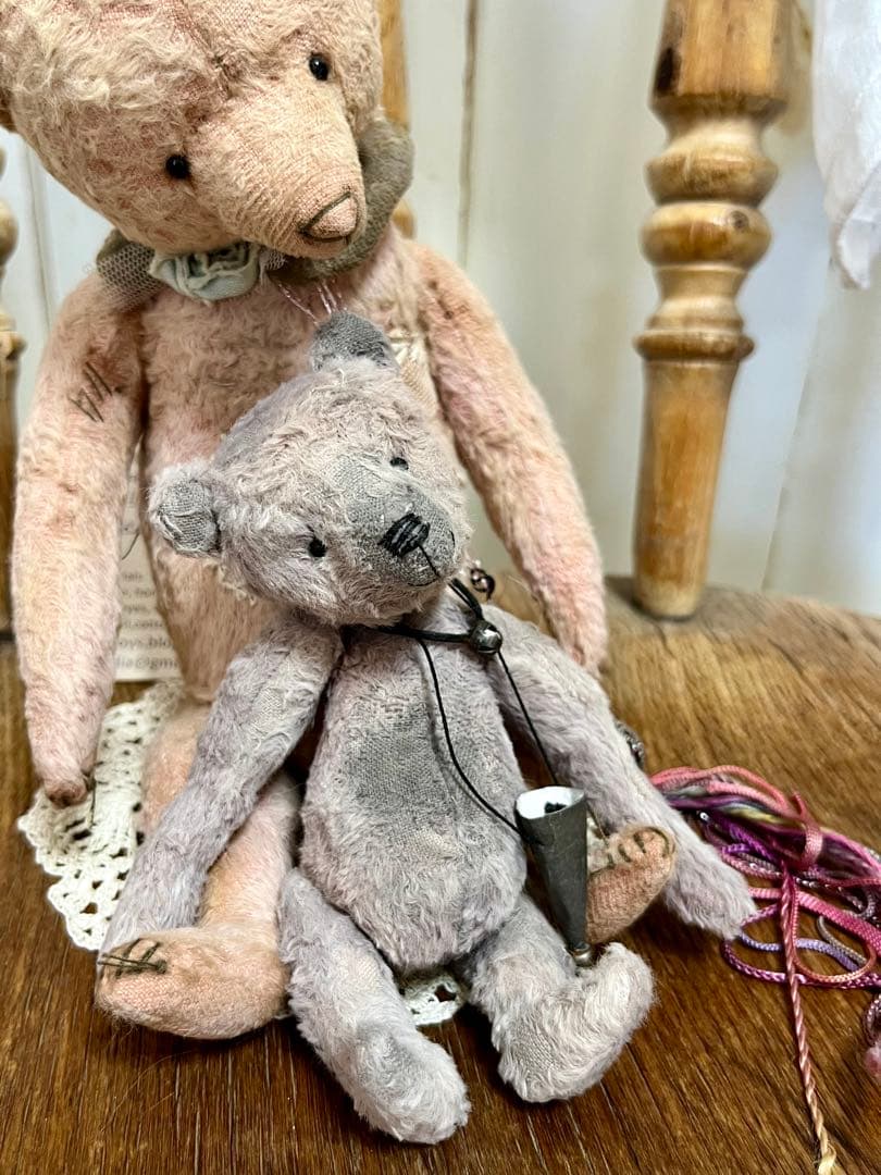 海外作家　アーティスト　テディベア　ぬいぐるみ　作家　アーティストベア　帽子