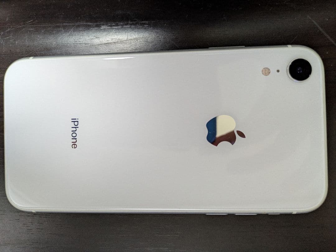 Apple iPhone XR ホワイト ケース付き