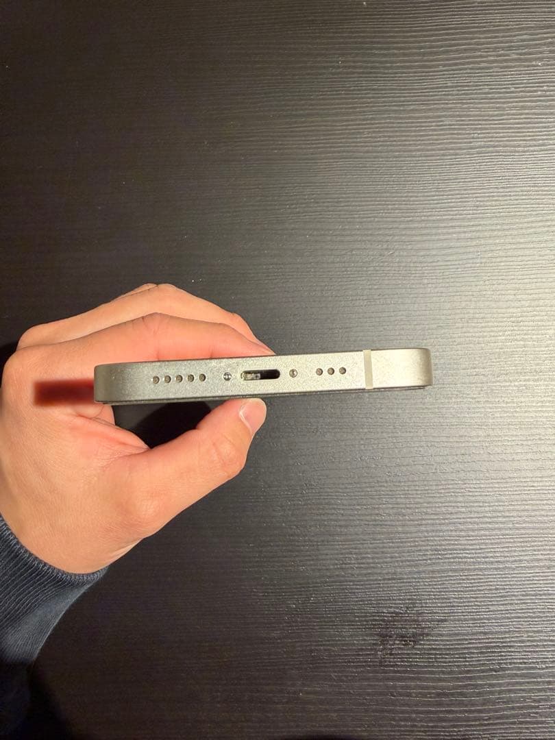 【美品】Apple iPhone 14 スターライト