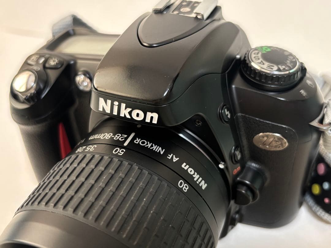 フィルム一眼レフ Nikon U2 ブラック 28-80mmレンズ付き