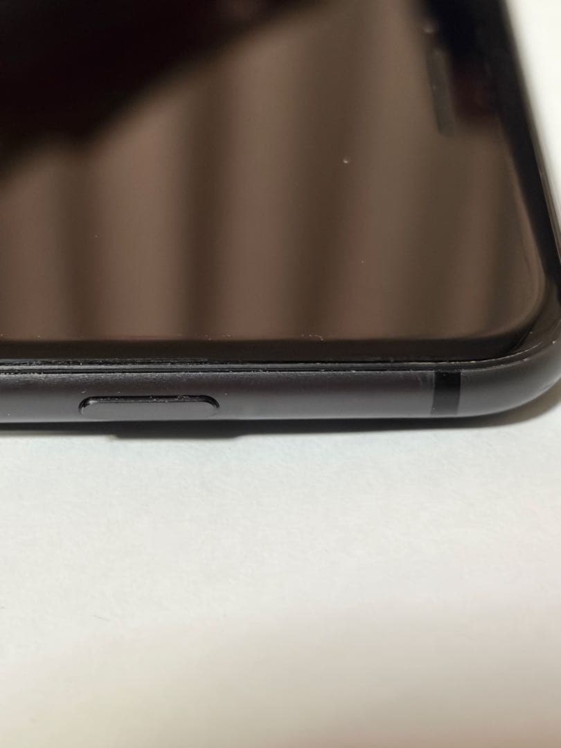 iPhone8 64GB 本体　箱あり　ケーブルつき