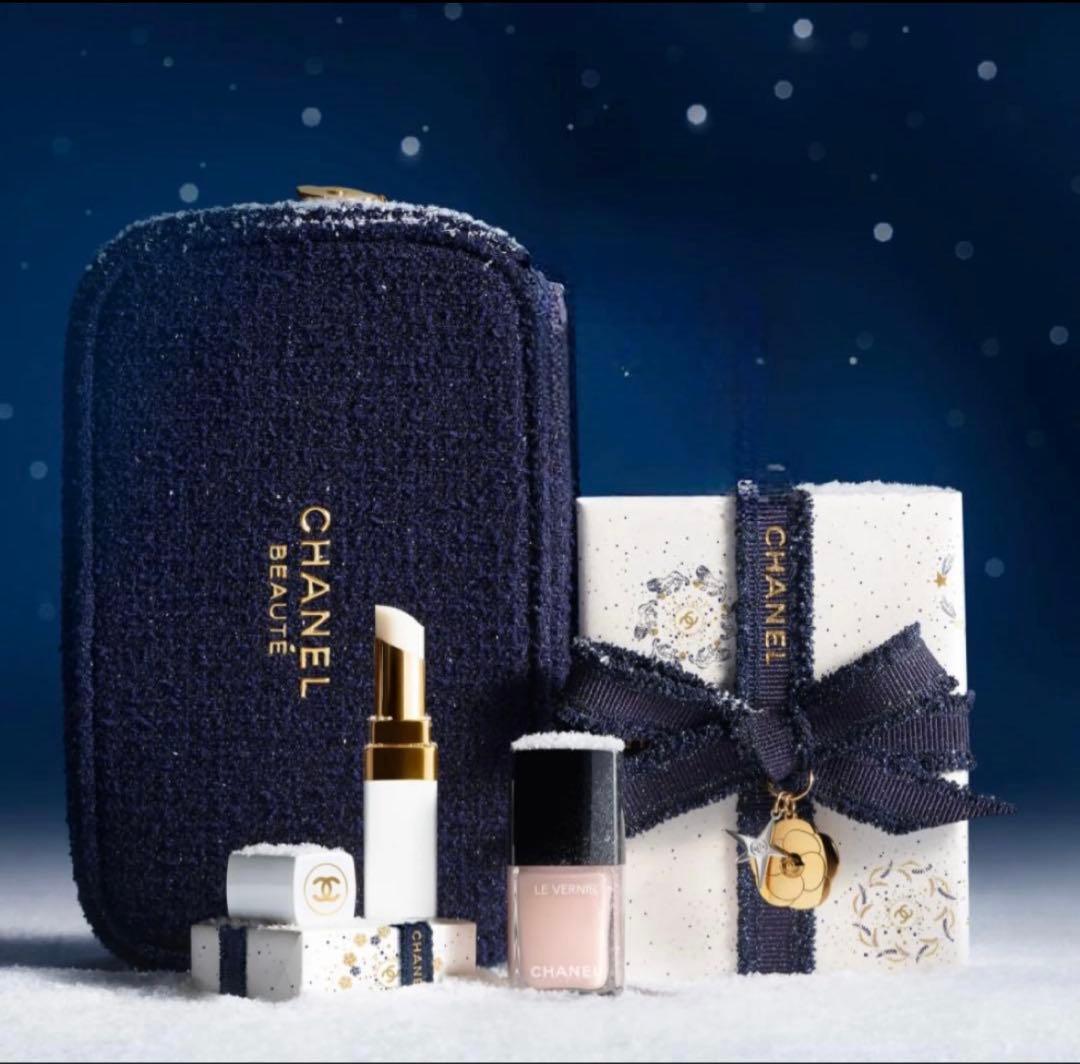 CHANEL クリスマスコフレ 2025 限定ポーチ　付き