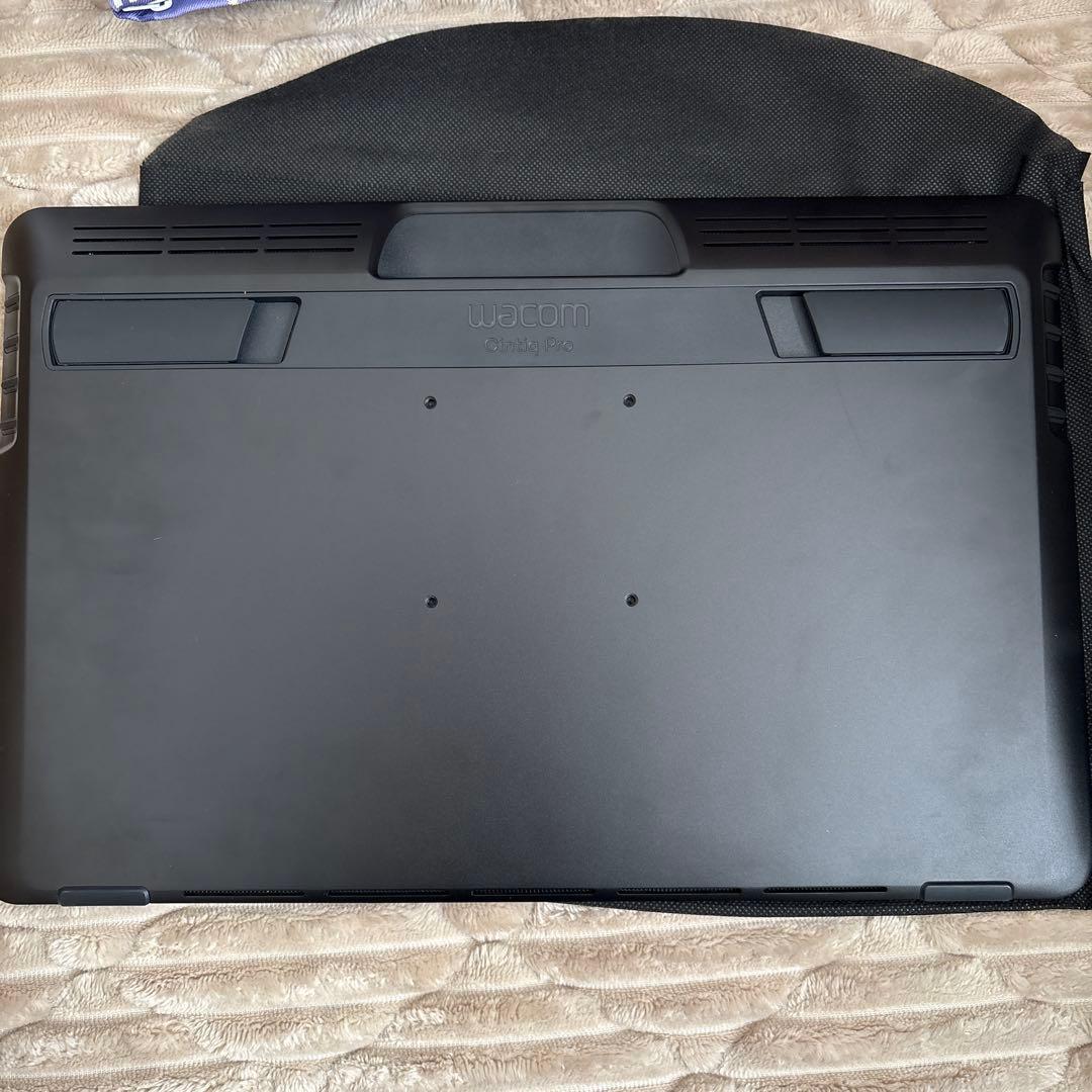 液タブ・ペンタブ Wacom Cintiq Pro 16 (2021) DTH167K0D