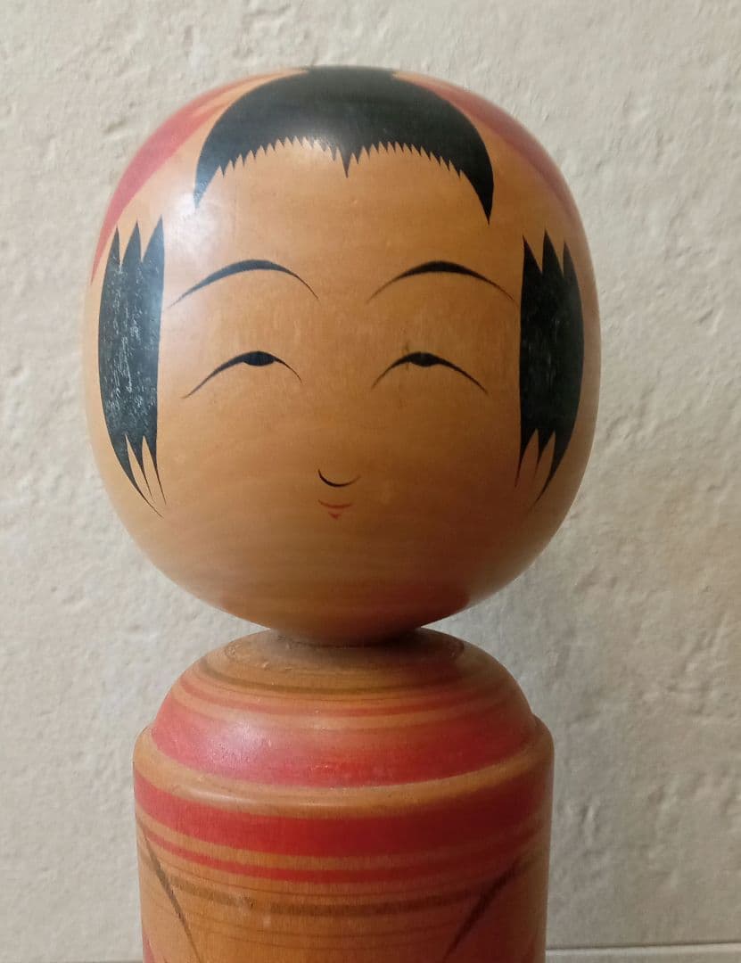 花柄の木製こけし