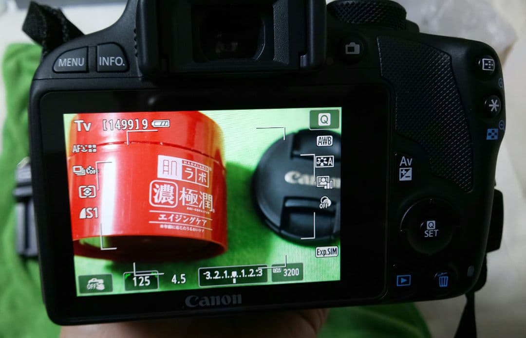 Canon EOS kiss X7 キヤノン一眼レフデジタルカメラ APS-C