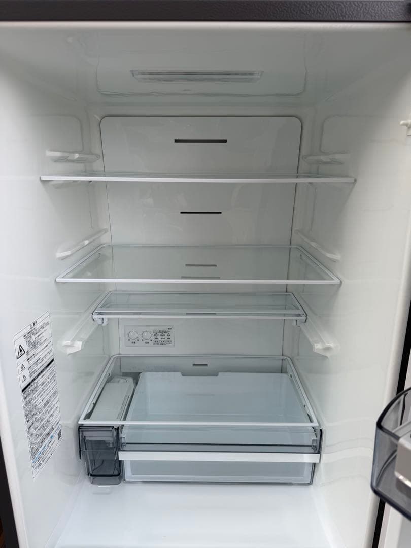 【極美品】2024年製 TOSHIBA 3ドア冷蔵庫 GR-V36SV 356L