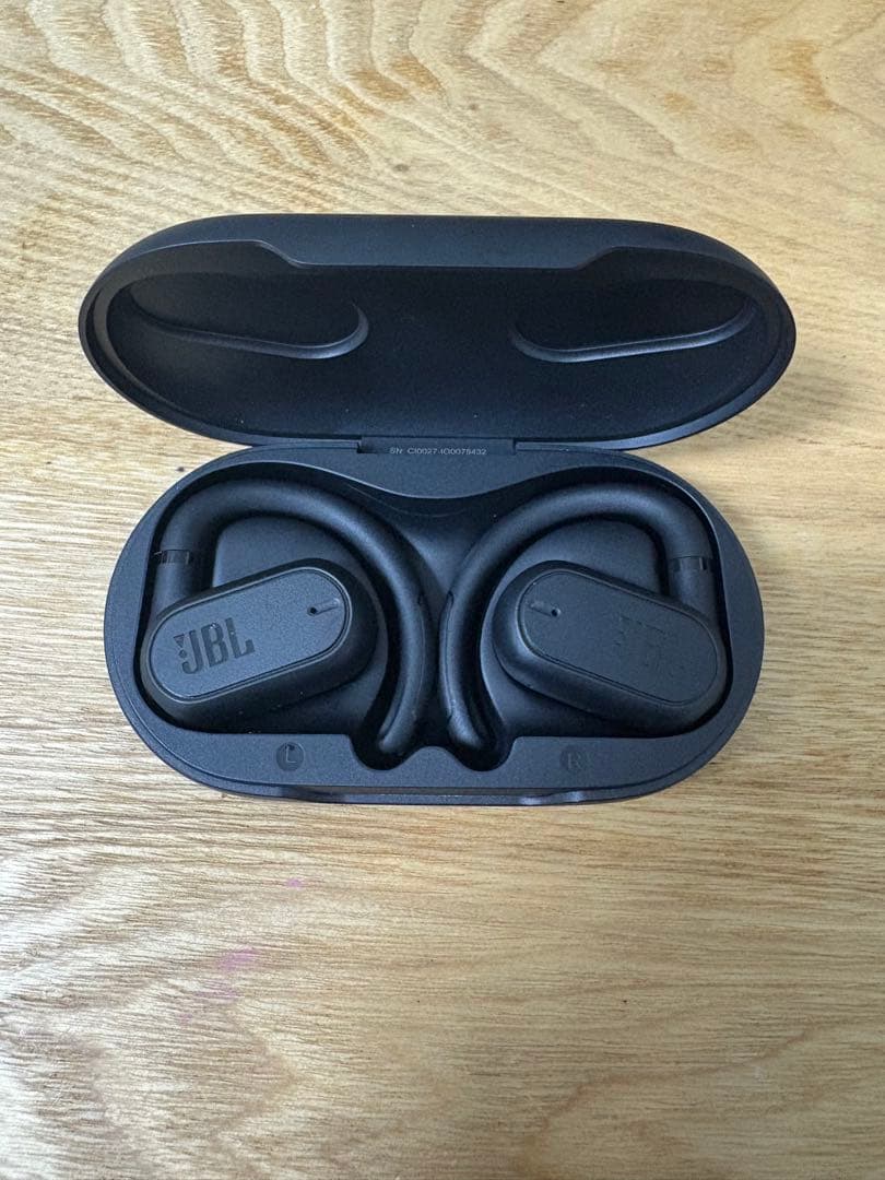 JBL SOUNDGEAR SENSE ブラック