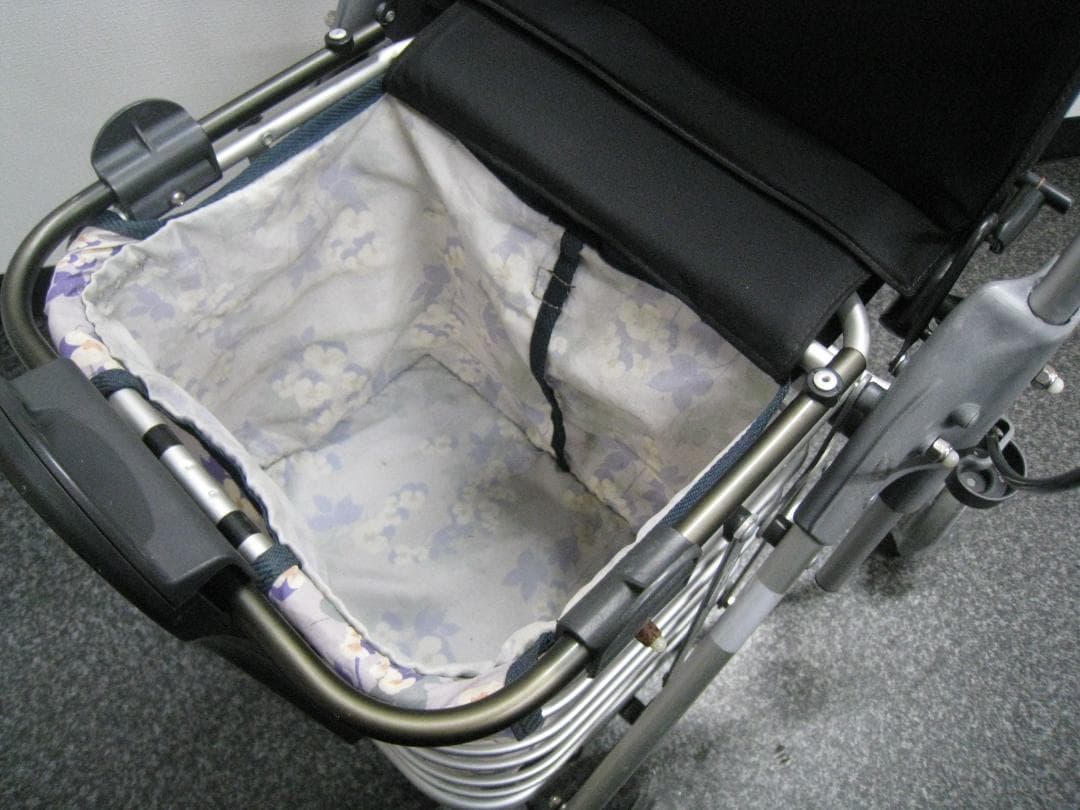 幸和製作所 テイコブ リトルワゴン WAW07 歩行車　②