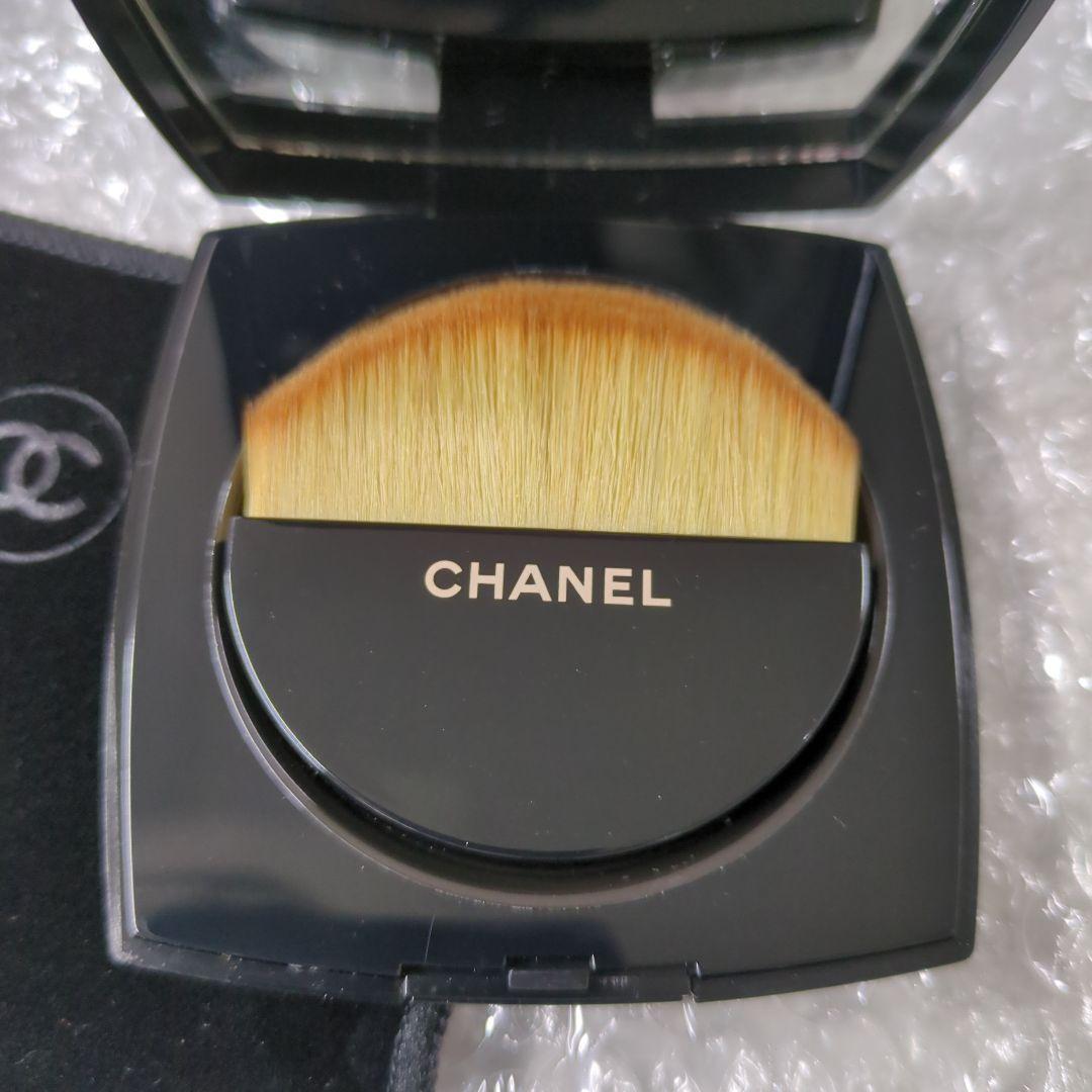 レ ベージュ ヘルシー グロウ ブラッシュ / モーヴ グラッセ