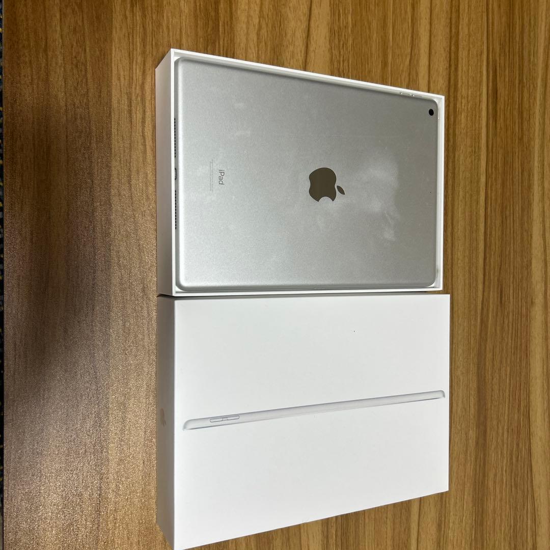 ⭐*️様 iPad第9世代64GBシルバー