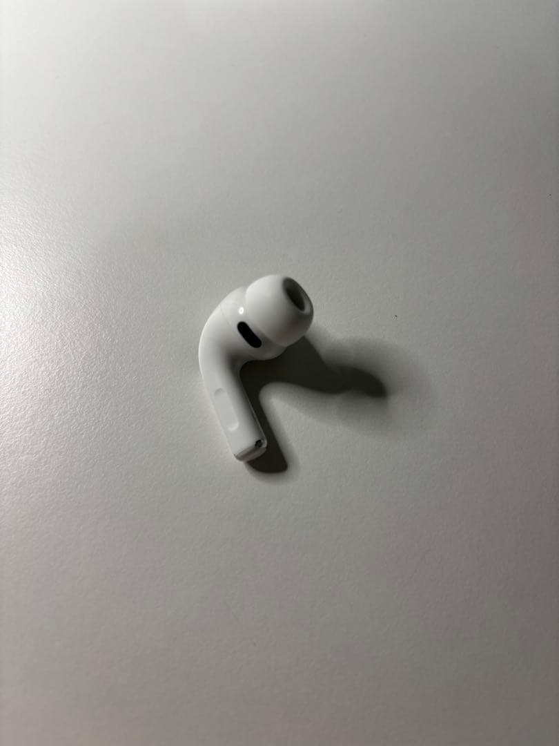 AirPods Pro 3 本体　左耳ジャンク品　ケース付き