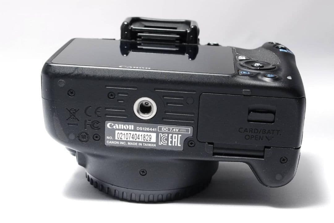⭐️シャッター数極少⭐️Canon Kiss X7一眼レフカメラ 望遠レンズ