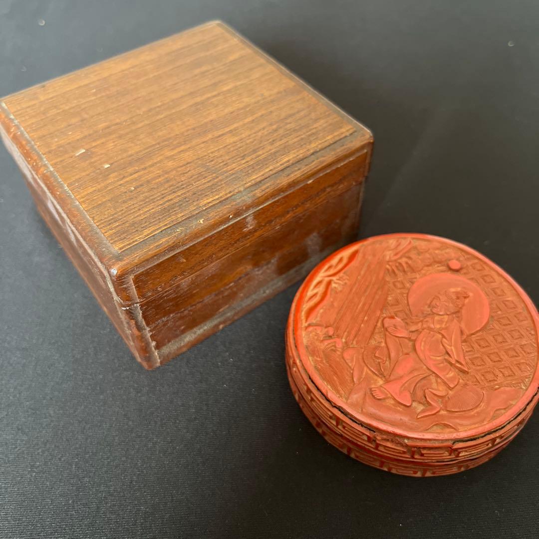 堆朱香合　骨董品　年代不明