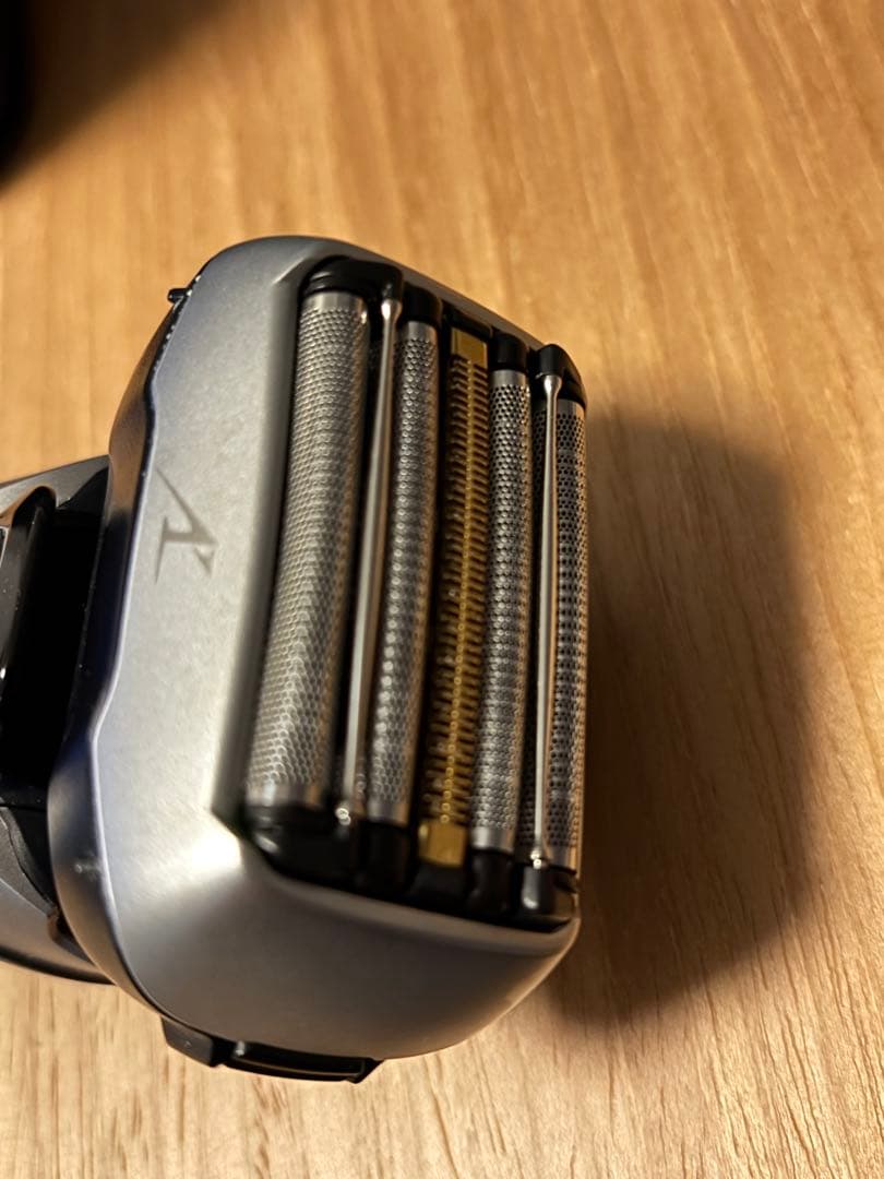 パナソニック ラムダッシュPRO メンズシェーバー 5枚刃 ES-LV7J-S
