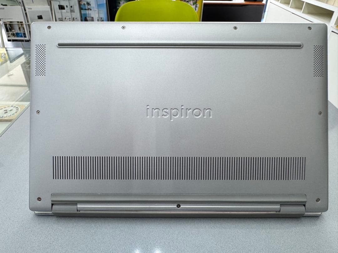 Dell Inspiron 7490 10世代i7 グラボ搭載ノートPC