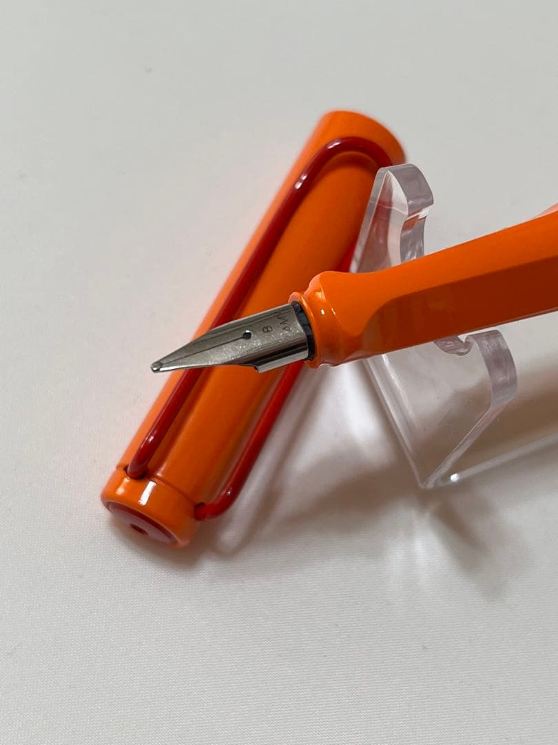 新品★2004年限定★LAMY ラミー　サファリ　オレンジ✖️レッドグリップ