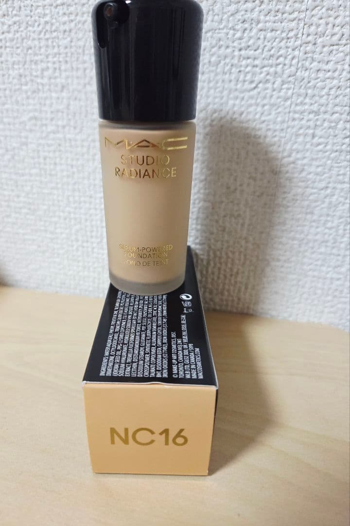 値下げました!MAC .スタジオ ラディアンス セラム ファンデーション