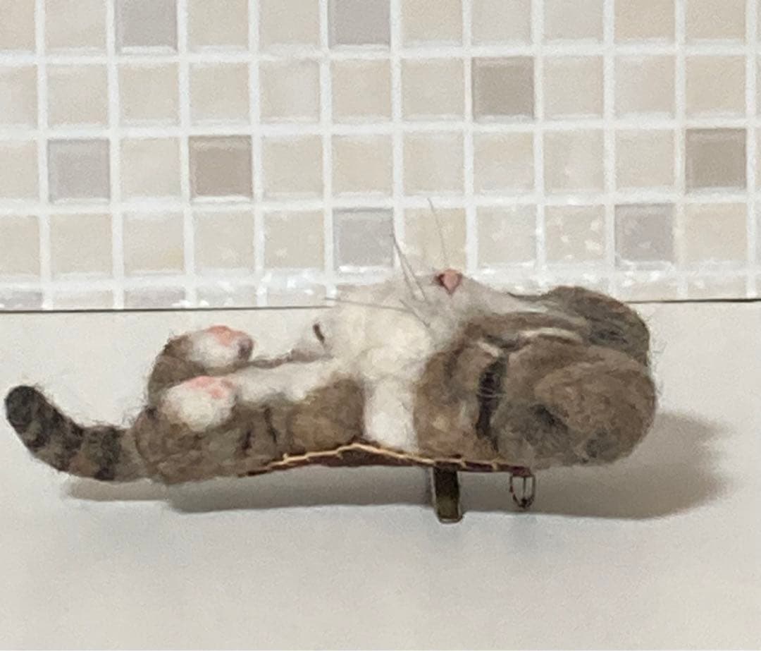 羊毛フェルト 猫 スコティッシュフォールド 顔デカ ブローチ 受注商品