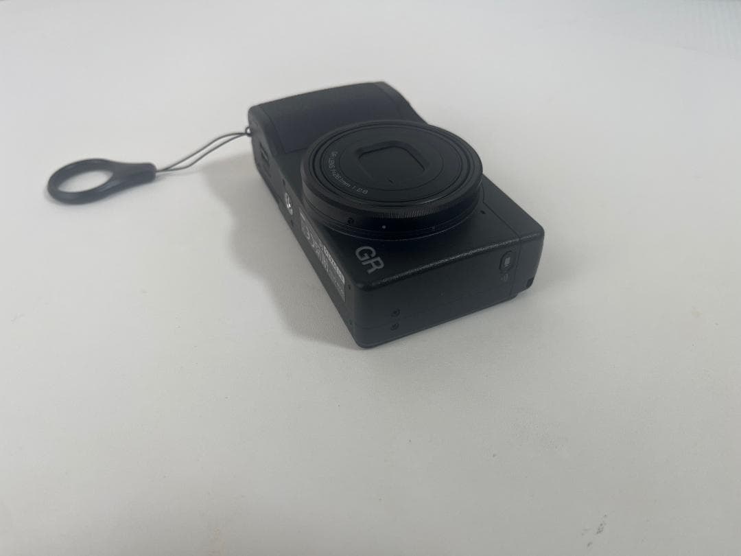 【極美品】RICOH GR IIIx（ショット数156回）保証残・おまけ付き