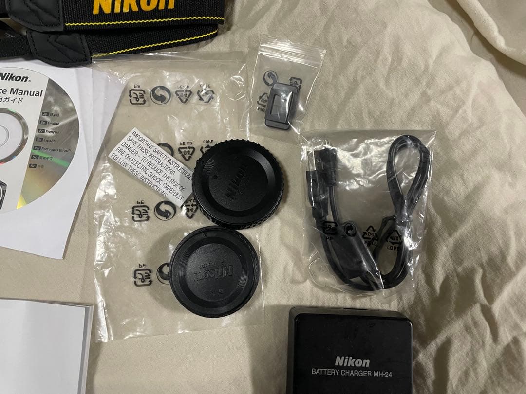 Nikon D5300 デジタル一眼レフカメラ(三脚セット)