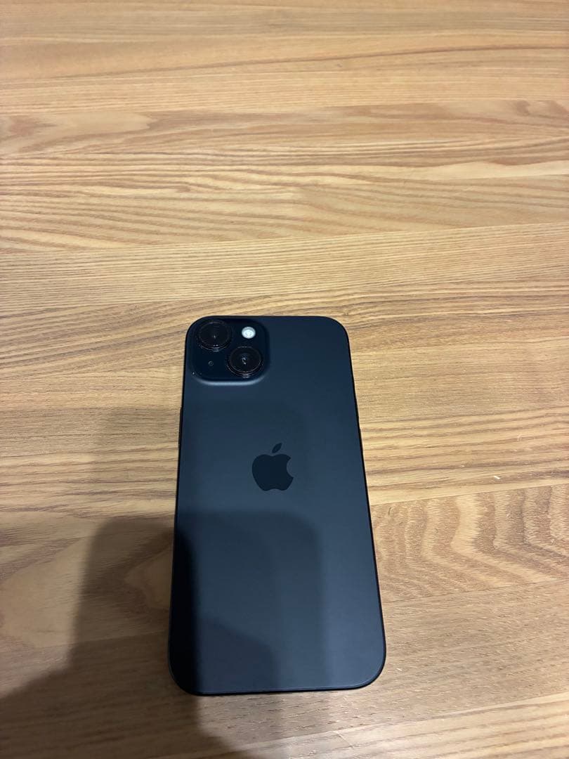 Apple iPhone 15 本体 128GB ブラック