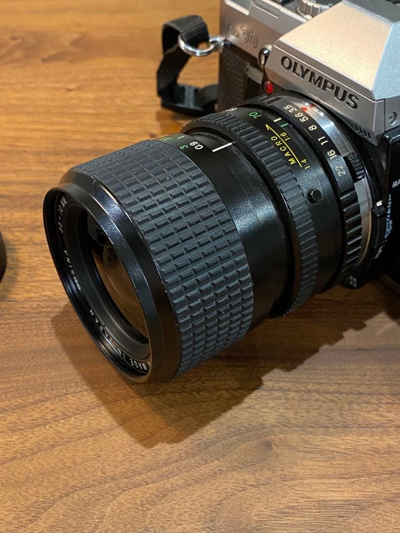 OLYMPUS OM-30 フィルム一眼レフ　コシナ　35-70 マクロレンズ付