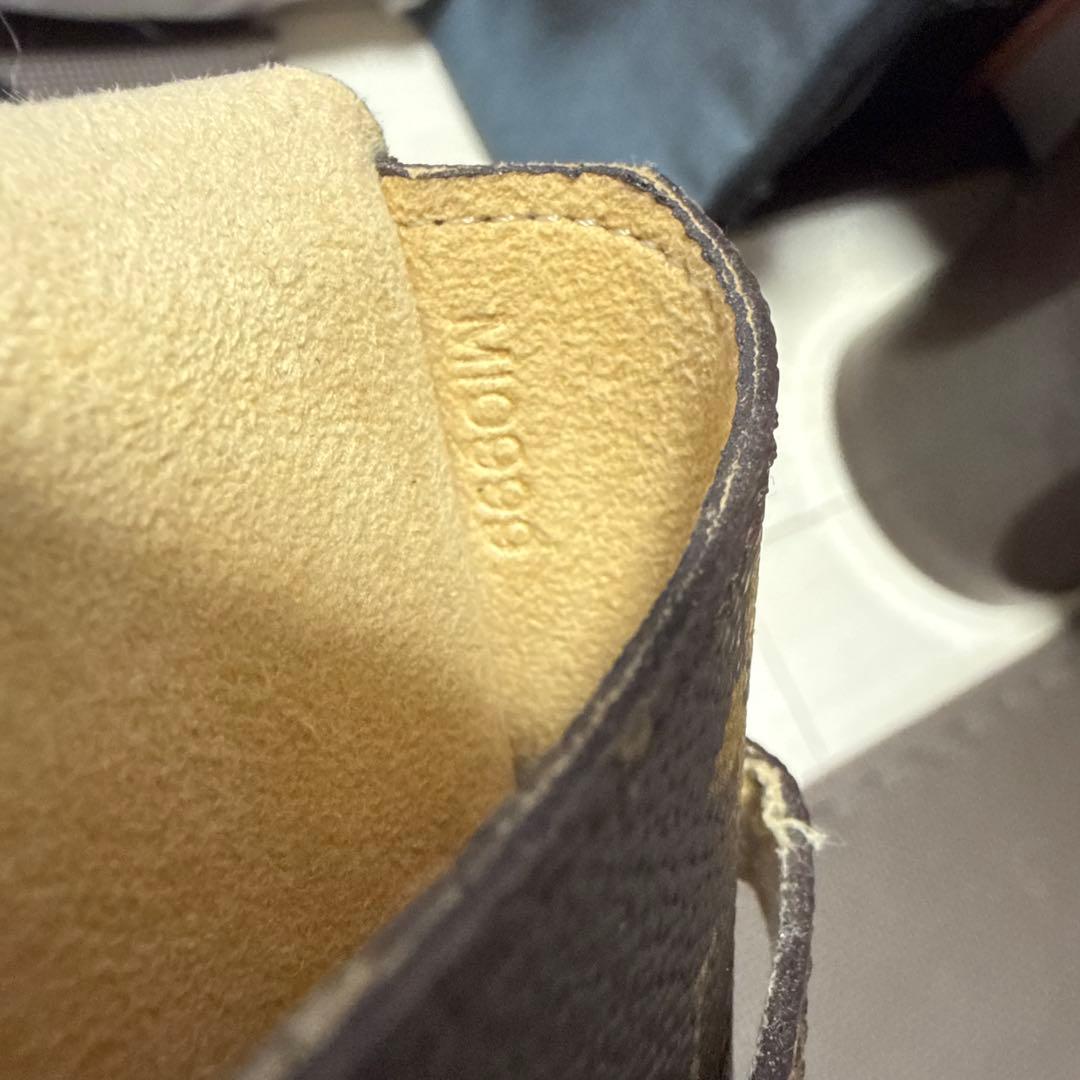 LOUIS VUITTON モノグラム　メガネケース