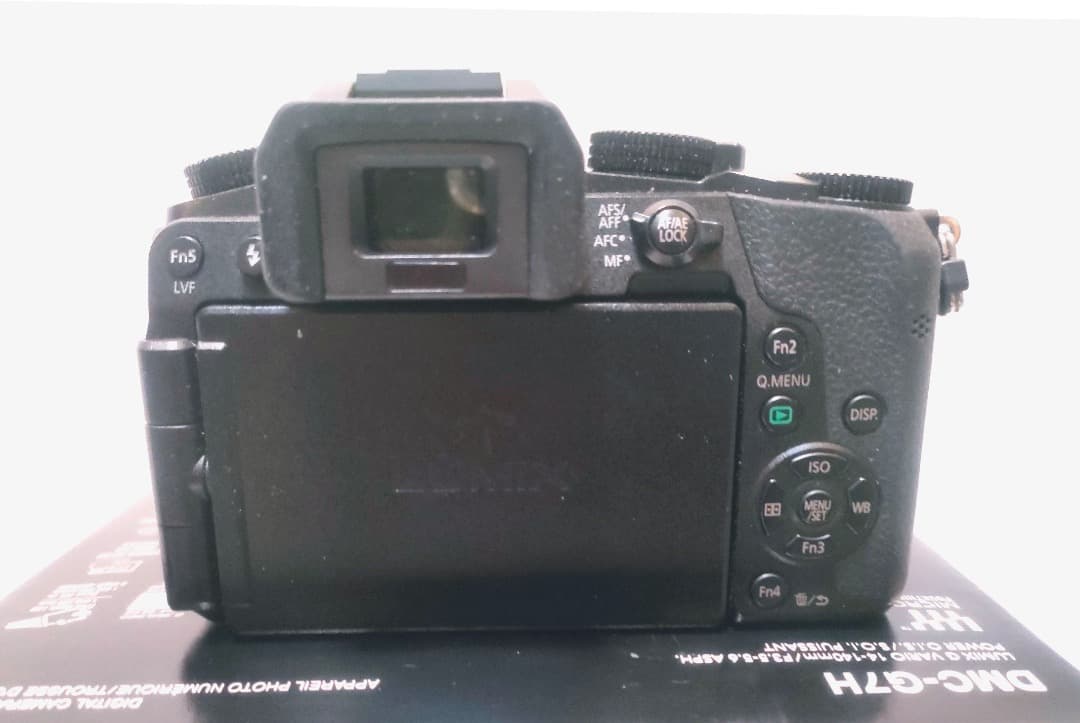 Panasonic DMC-G7H ミラーレス一眼 14-45mmレンズセット