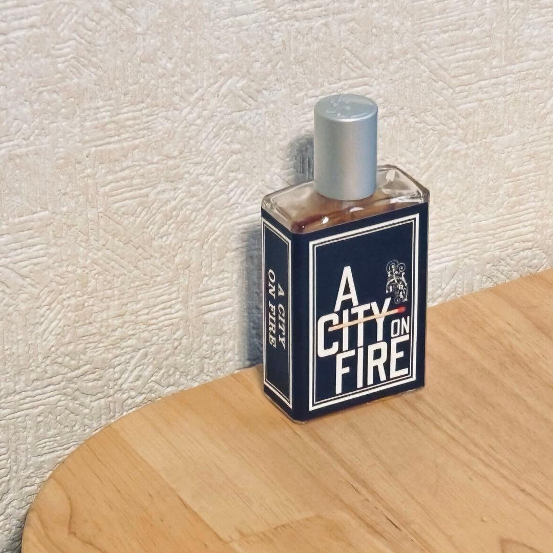 香水(ユニセックス) A City on Fire 50ml - Imaginary Authors