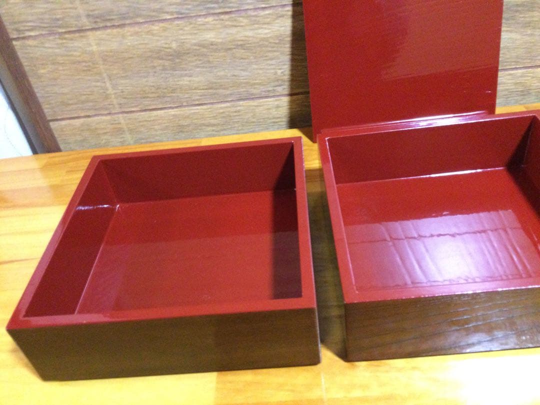 木製漆塗り　高級3段重箱 ダークブラウン