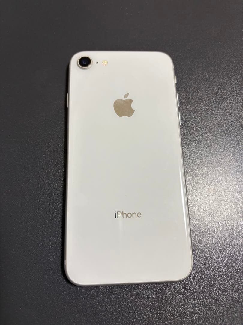 iPhone8 64GB 本体 シルバー