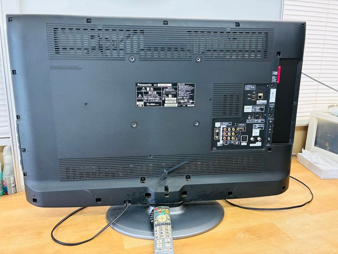 Panasonic パナソニック テレビ 37型 2010式 電化製品 動作品