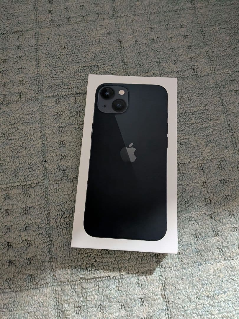 Apple iPhone 13 ブラック 本体のみ　箱あり