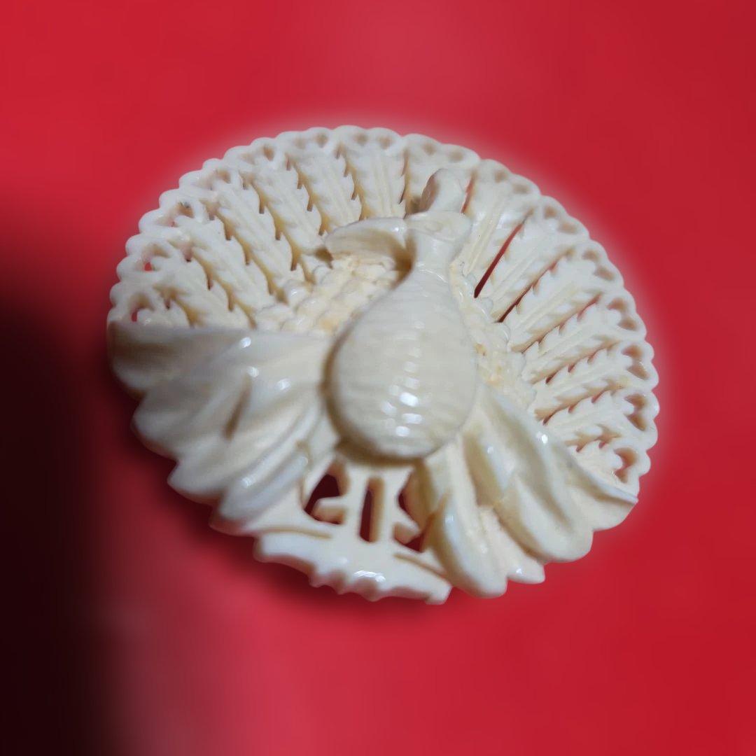 お買い得　装飾品　孔雀のブローチ