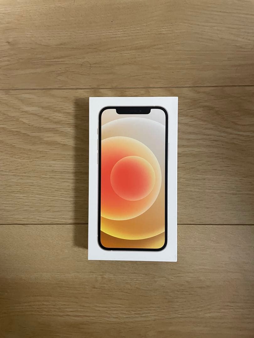 Apple iPhone 12 無印256GBホワイト 本体
