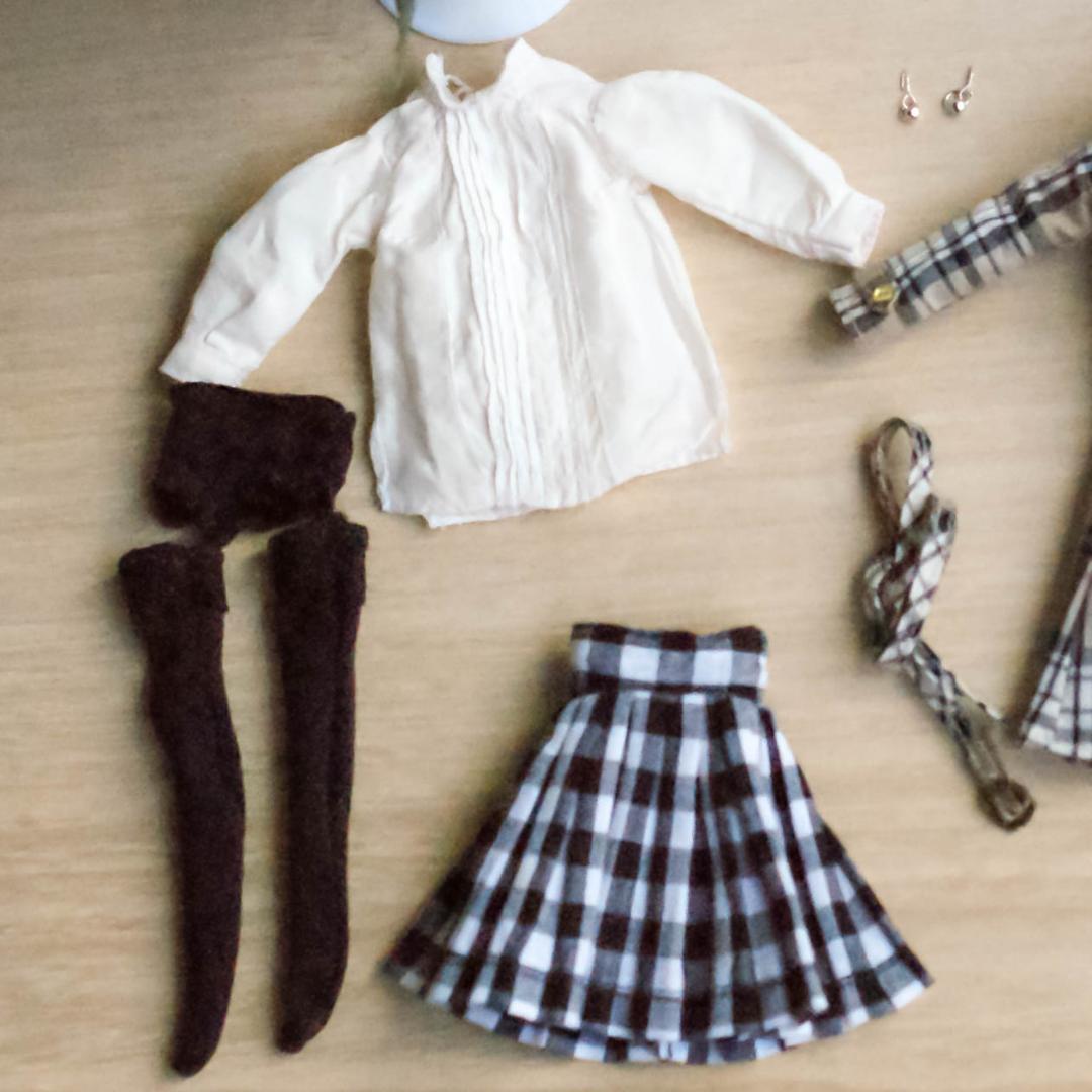 6.リカちゃん ハンドメイド服 気分はスパイ!?トレンチコート6点セット