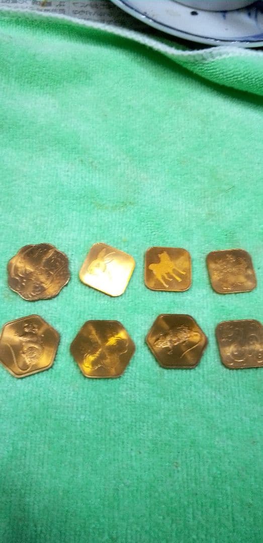 純銀メダル（4枚）と、銅メダル（8枚）セツト（未使用）　　　銀（高騰中）　　　3