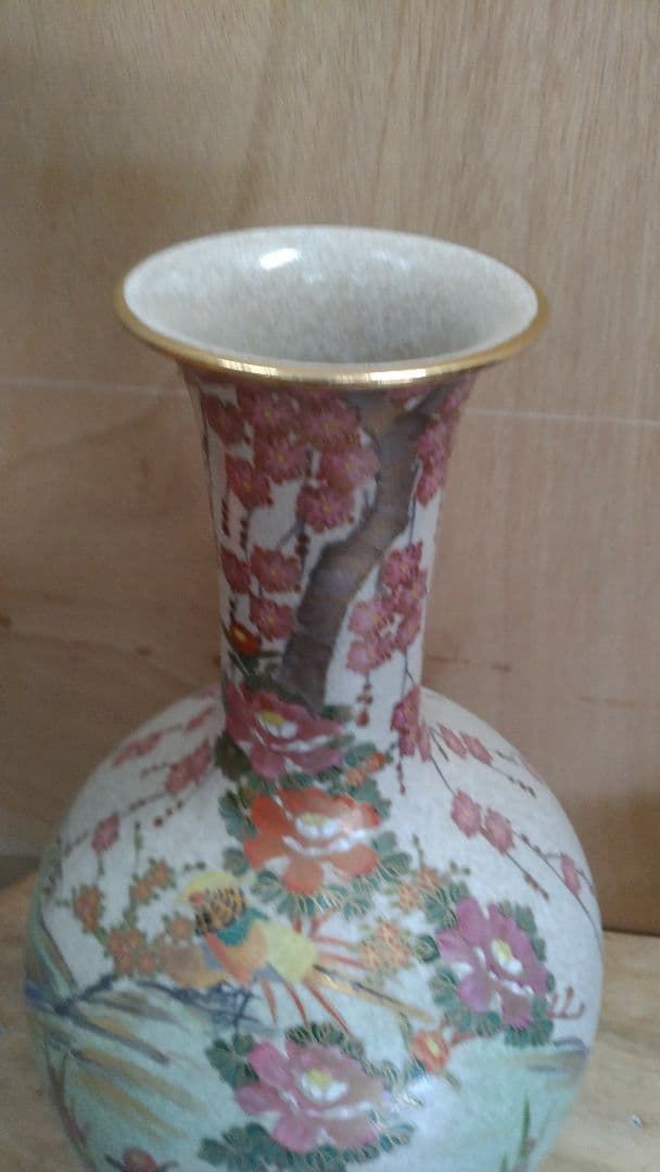 薩摩焼き、鶴首壺