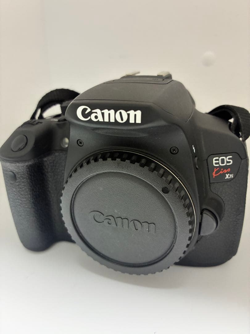 美品！ Canon EOS Kiss X7i ボディ+ バッテリー1個充電器