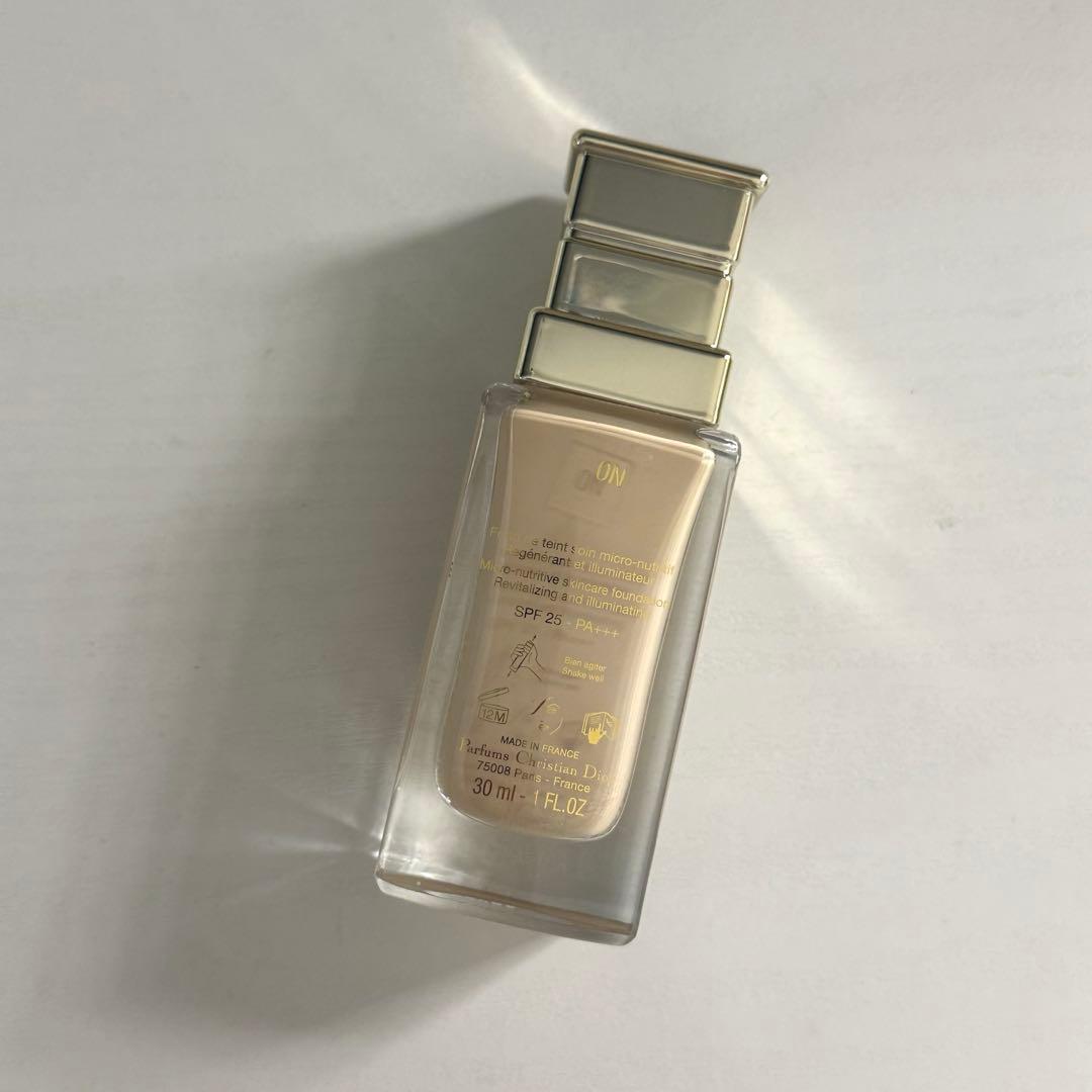 Dior プレステージ フルイド タンドゥローズ 0N