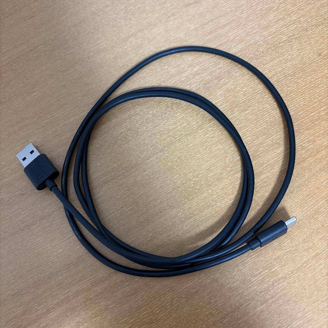 JBL CHARGE4 ホワイト ワイヤレススピーカー