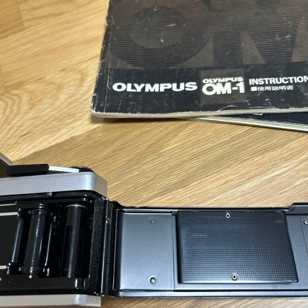 Olympus OM-1 シルバーボディー　プリズム腐食なし