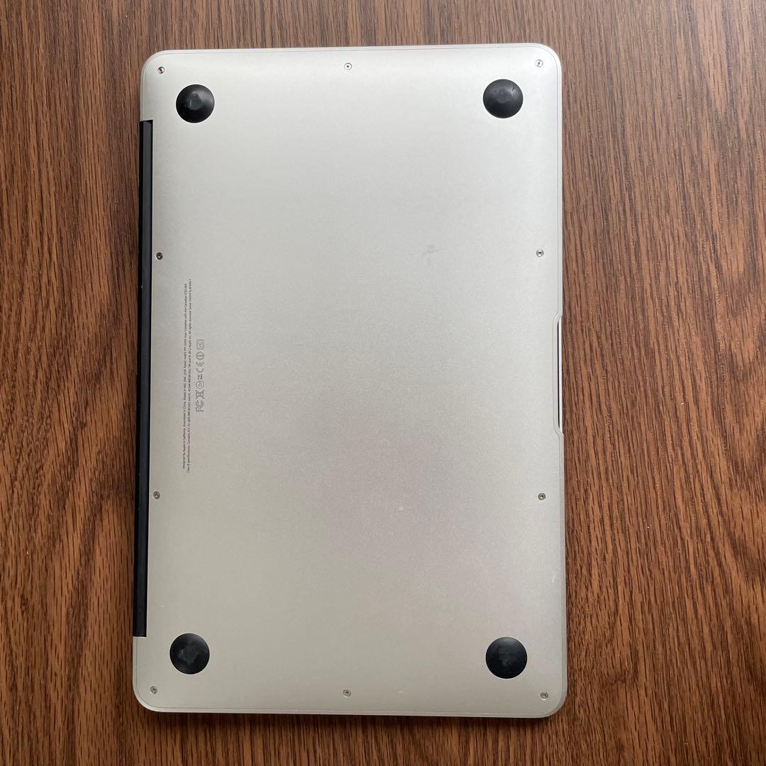 【値下げしました！】Apple MacBook Air 11インチ シルバー