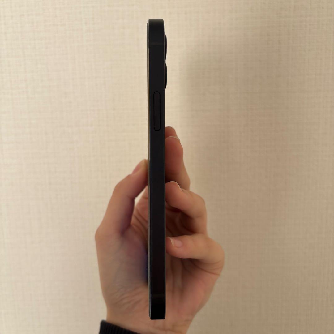 みけ Apple iPhone 12 本体 バッテリー99%