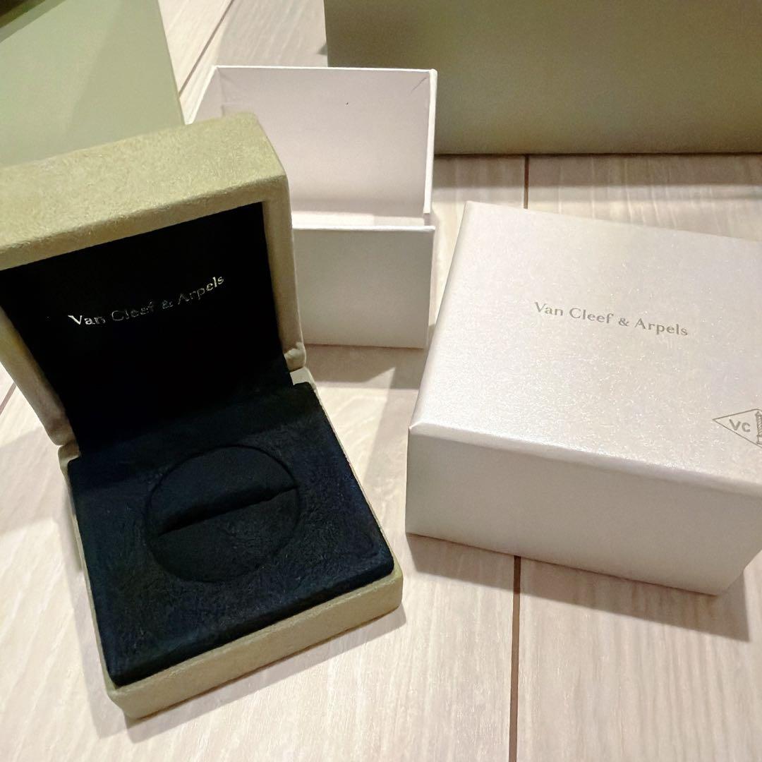 ヴァンクリーフアンドアーペル ギフトBOX ジュエリーケース 指輪 リング